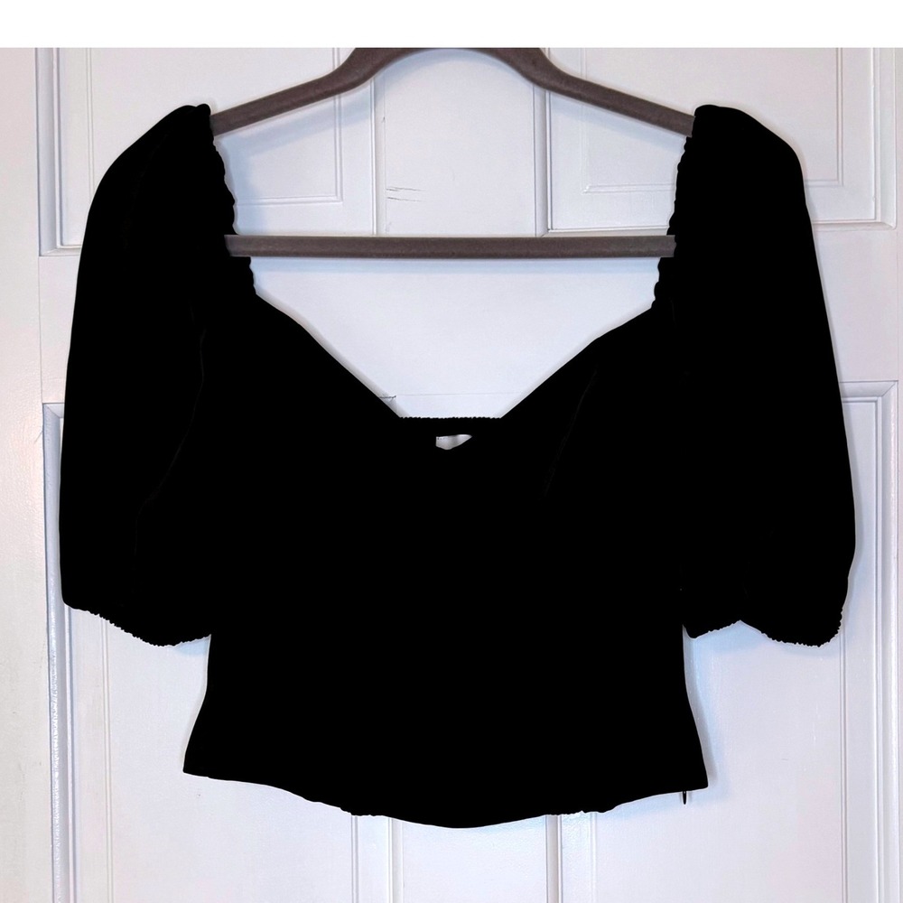 Aritzia Wilfred Novella Blouse Women S Black Puff Sleeve Sweetheart Smocked Top